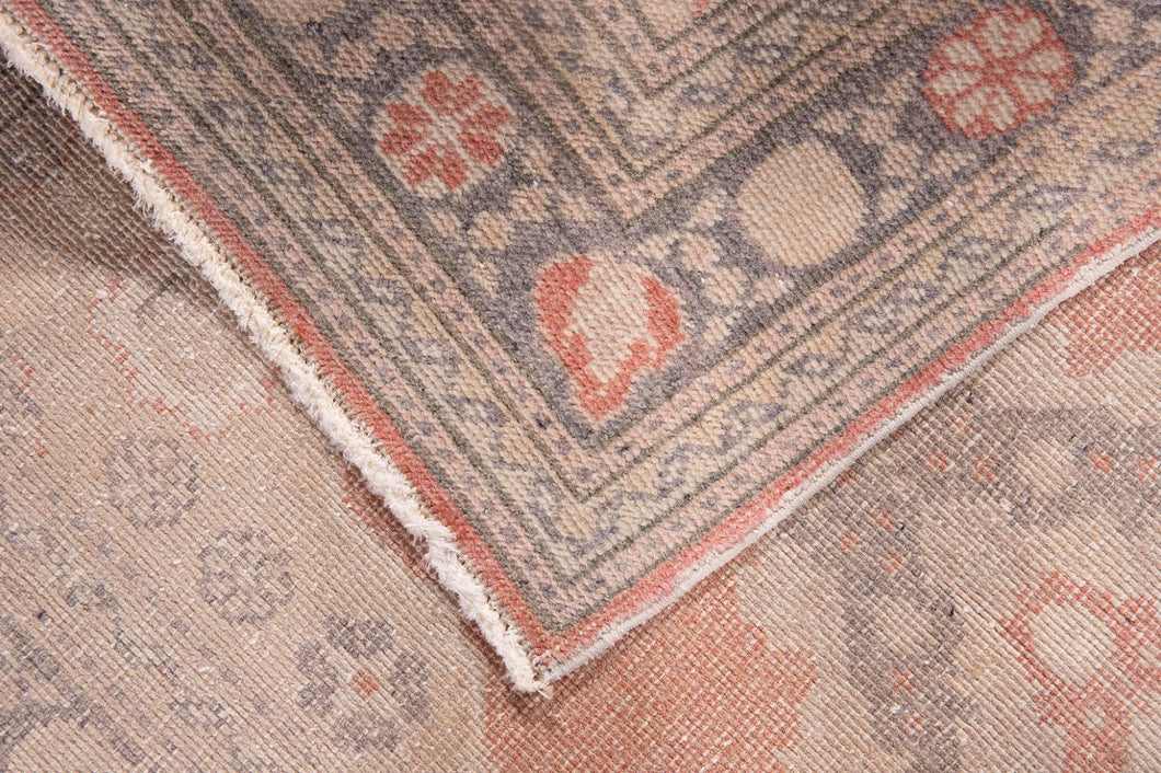 2x4 Old & Vintage Turkish Area Rug