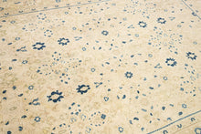 7x10 Old& Vintage Turkish Area Rug