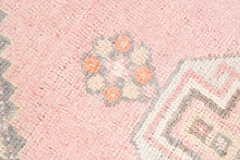 4x7 Old& Vintage Turkish Area Rug