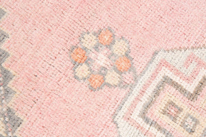 4x7 Old& Vintage Turkish Area Rug