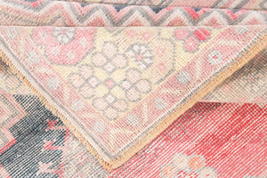 4x7 Old& Vintage Turkish Area Rug